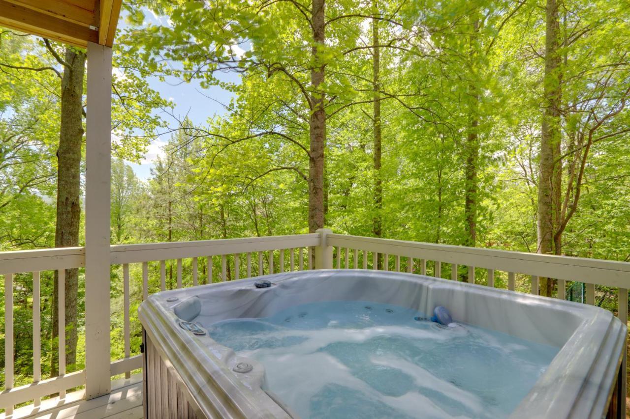 Blue Ridge Getaway With Hot Tub And Seasonal View! 빌라 외부 사진